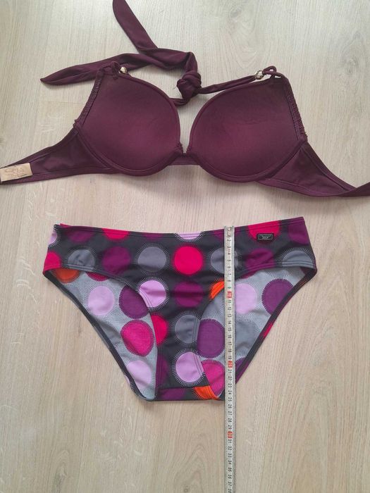 Бански костюм размер  Л