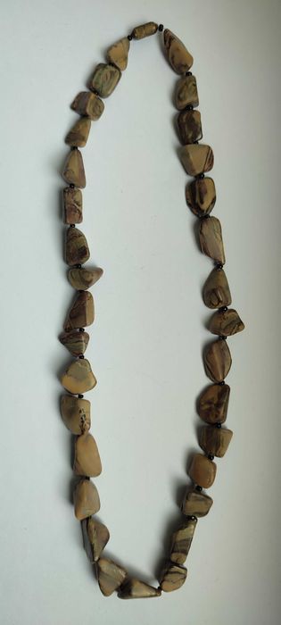 Бусы красивые из камня ЯШМА