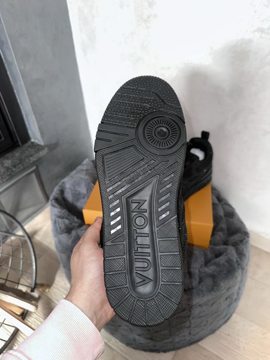 Louis Vuitton LV Skate Sneakers Black Crystals Bucuresti Sectorul