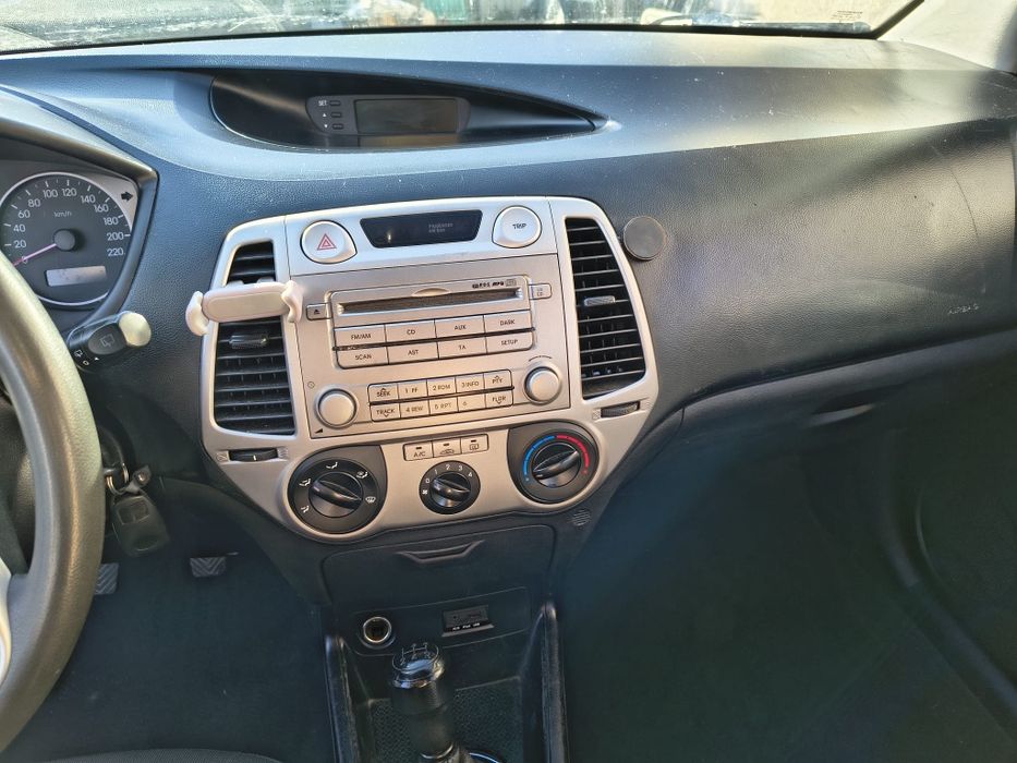 HYUNDAI i20 2012 — imagine 3