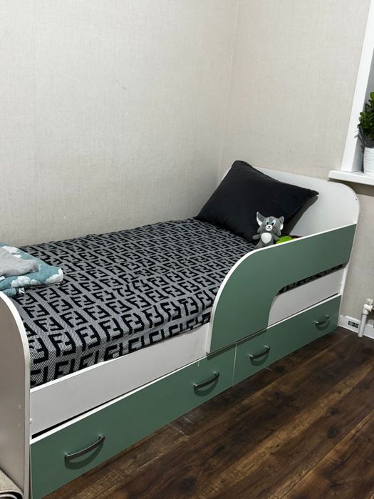 Продам детские кровати