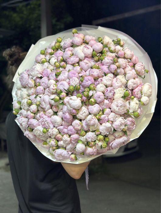 Цветы букеты Пионы, Розы, кустовые, хризантемы