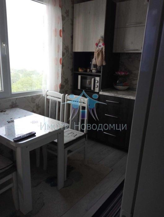 Продава се Двустаен апартамент в Шумен, Пазара - 60 кв.м за 1020 €/кв.м - Снимка #1
