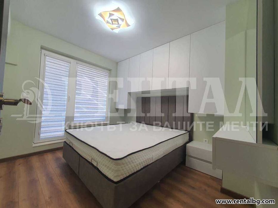 Дава се под наем Двустаен апартамент в Пловдив, Център - 80 кв.м за 408 € - Снимка #7