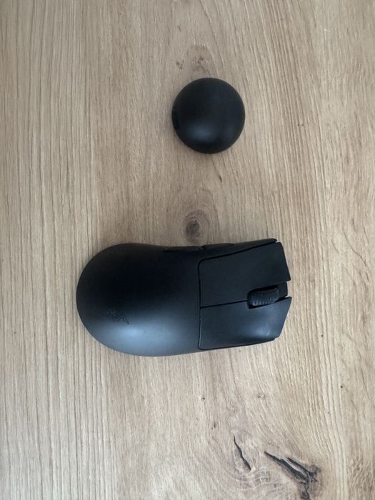 Razer DeathAdder v4 Pro в гаранция