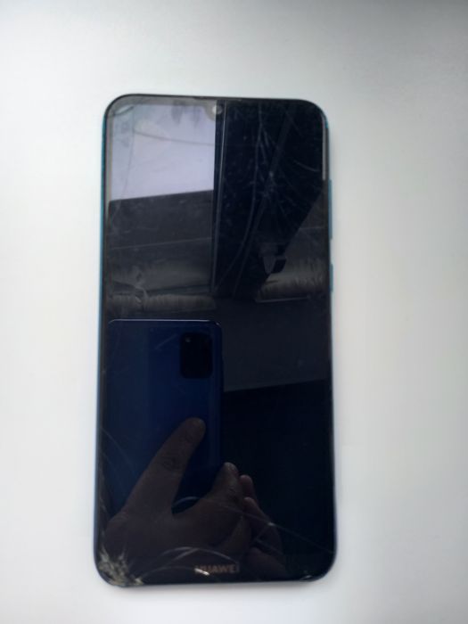 Продам телефон хуавей