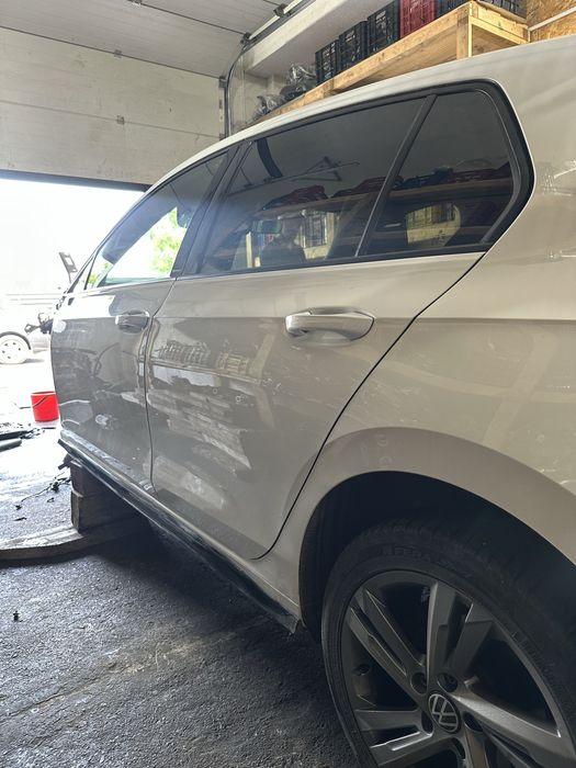 Usi stanga / Portiere stanga VW Golf 8 Hatchback