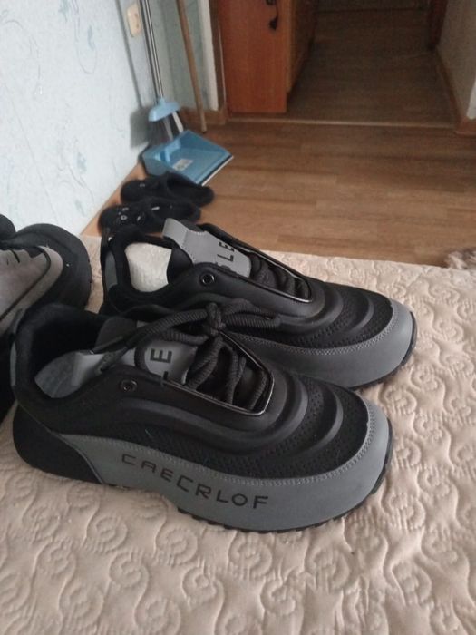 Кроссовки мужские