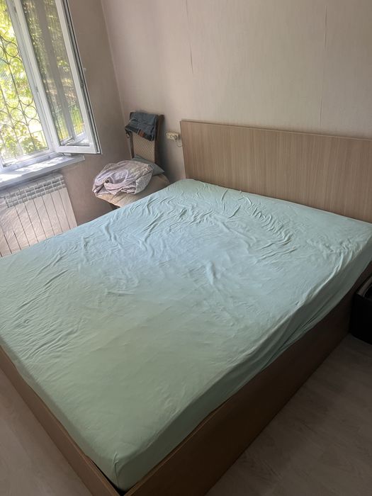 Бу кровать с матрасом