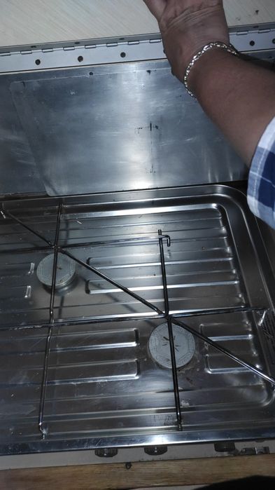 продавам каравана