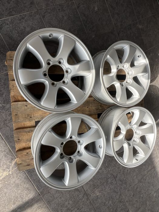 Оригинални джанти Toyota Land Cruiser 120 . Гуми Michelin