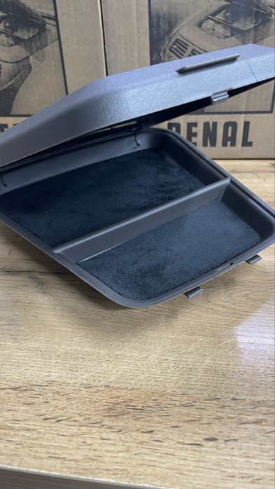 Бардачек на панель Кобальт