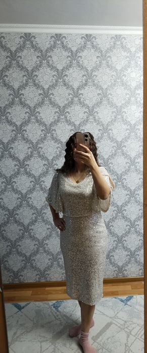 Платья вечерняя 44р