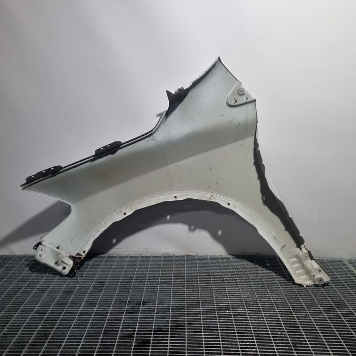 Aripa Dreapta Fata Suzuki SX4 S - Cross II 2013 - 2016 4 Usi Alb ZNL (1410)