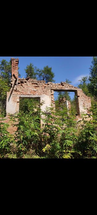 Продавам недвижим имот в село Лисец, Кюстендилска област