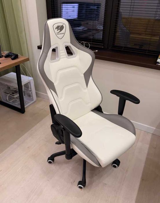 Игровое компьютерное кресло Cougar Armor Elite White белый