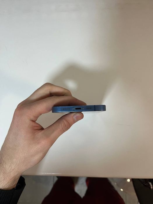 Продам Iphone 13 128gb