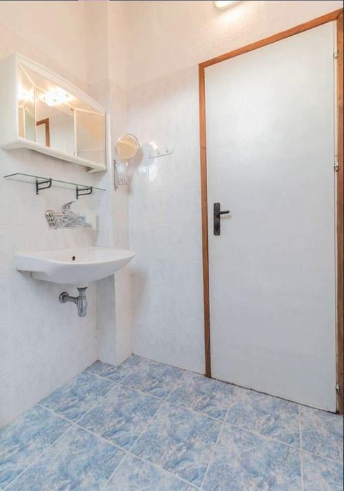 Дава се под наем Тристаен апартамент в София, Докторски паметник - 70 кв.м за 790 € - Снимка #9