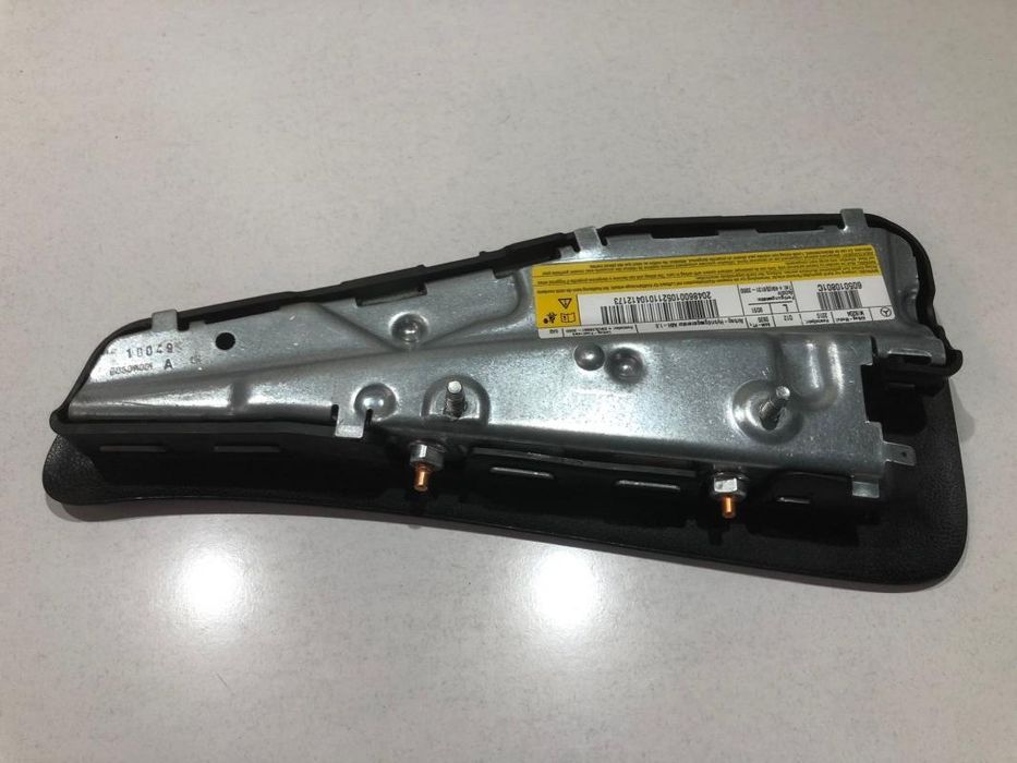 Airbag scaun stanga fata Mercedes C-Class W204 A2048600105