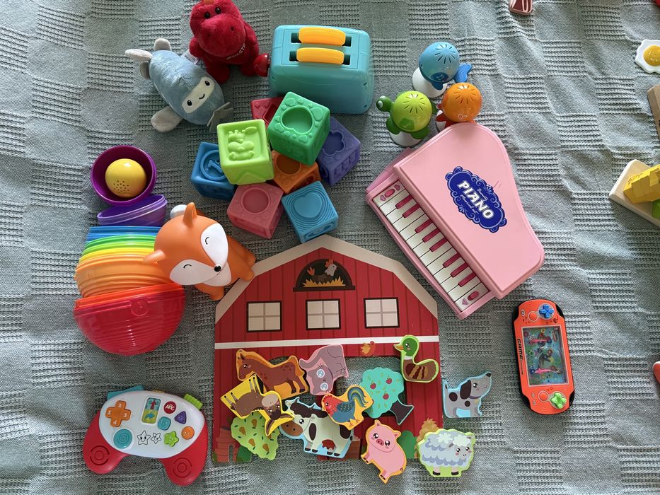 Детски книжки и играчки