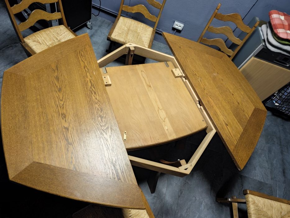 Masa cu 6 scaune din LEMN MASIV