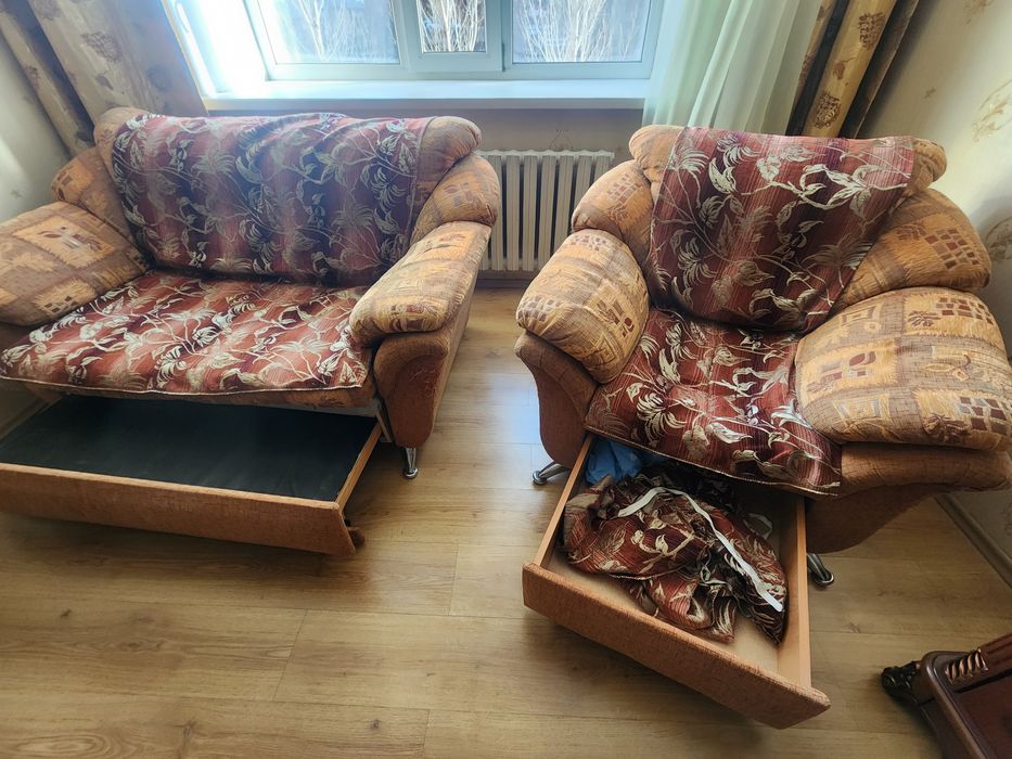 Продам диван и кресло
