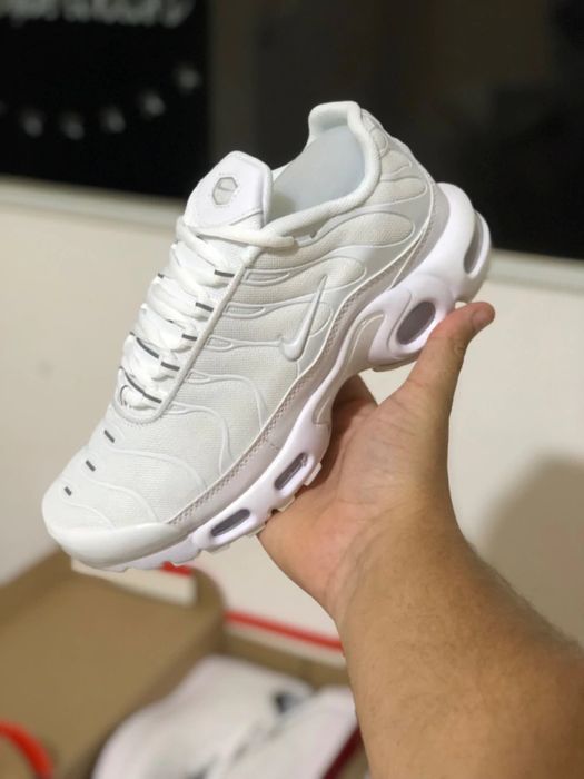 Nike Air Max Plus Нови Мъжки Бели Маратонки [40-44 Номер]