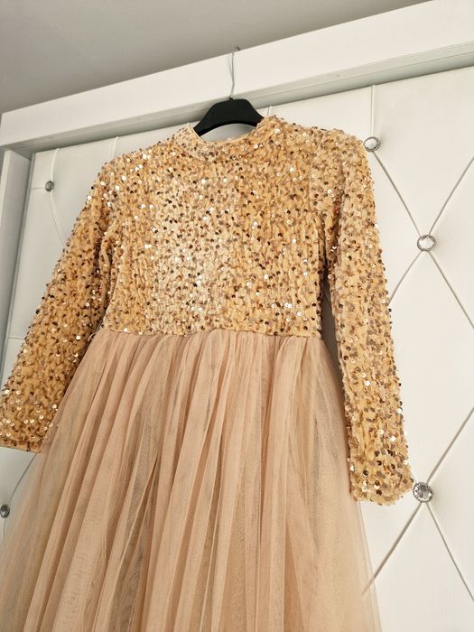Rochie de ocazie strălucitoare fete