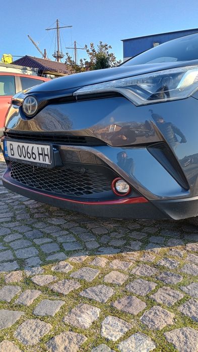 Toyota CH-R Hybrid