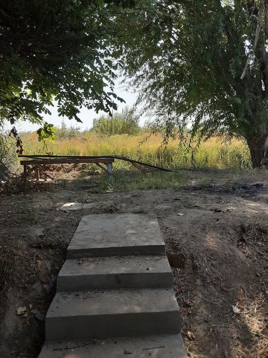 Dacha sotiladi qibray tumani 12sotok