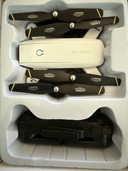 Дрон SG700-D drone