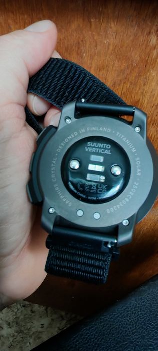 Suunto Vertical titanium. solar
