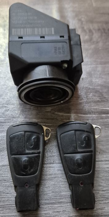 Контактна кутия с ключ рибка ,мерцедес w210