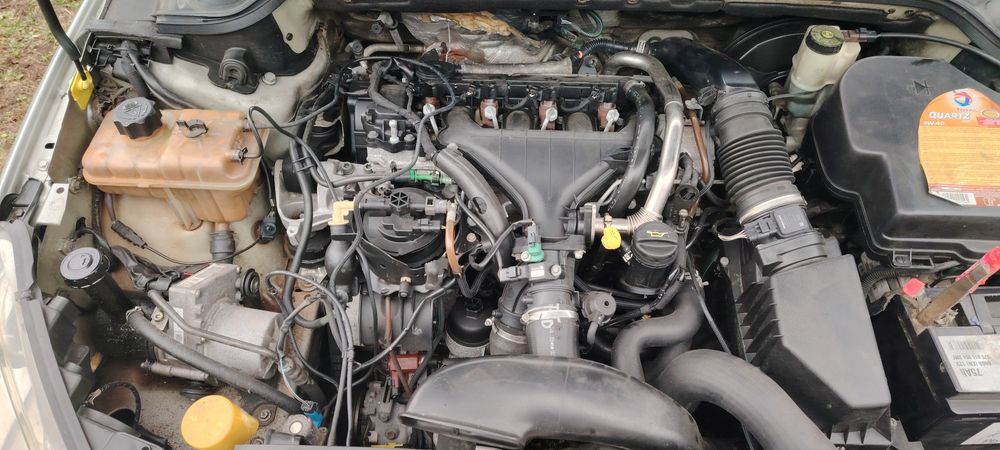 Продавам Пежо 407 на Части 2hdi