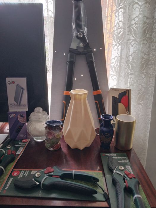 Lot de 4 vaze pentru flori ieftin la 70 de lei toate