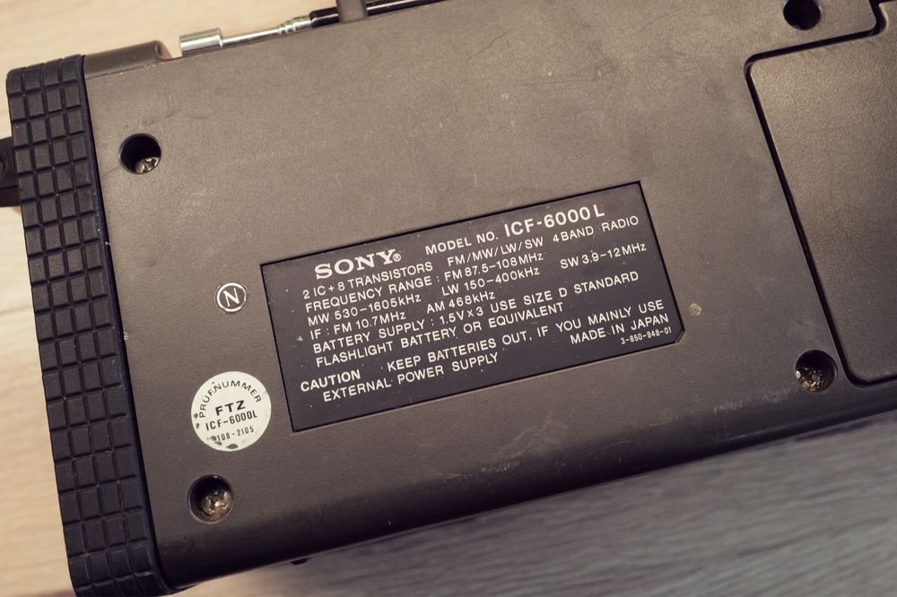 Radio de colectie Sony ICF 6000 mare receptie  radioamatori