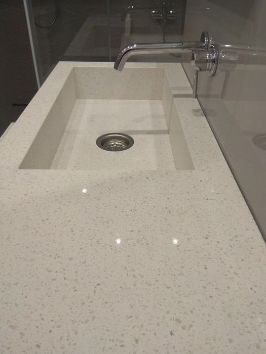 Столешницы из искусственного камня