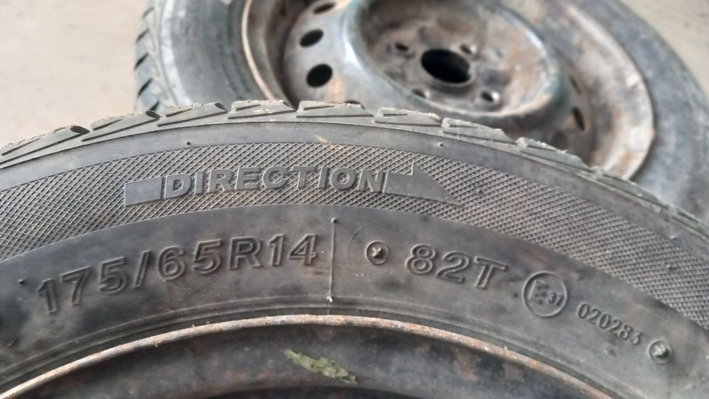 Зимни гуми Lassa с джанти 175/65/R14 5 1/2 J 4бр.
