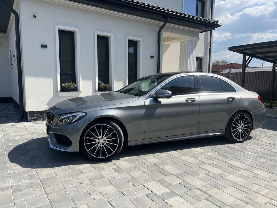 Mercedes-Benz C Class,pachet Amg/Trapa panoramica/Burmester