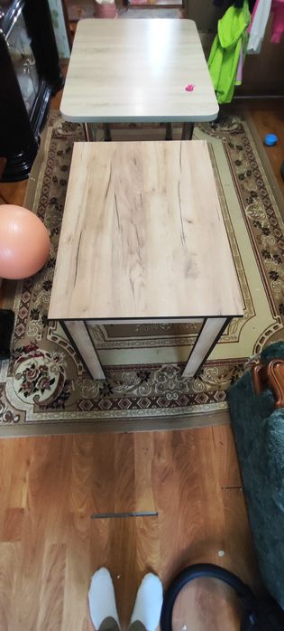 Стол компактный для кухни