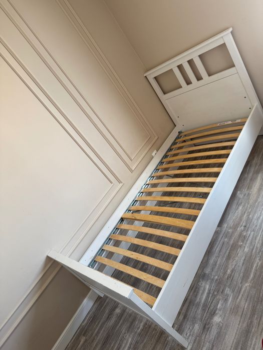 Кровать IKEA 90*200