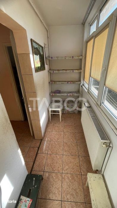 Apartament de vanzare 2 camere cu vedere superba etaj 4 Vasile Aaron