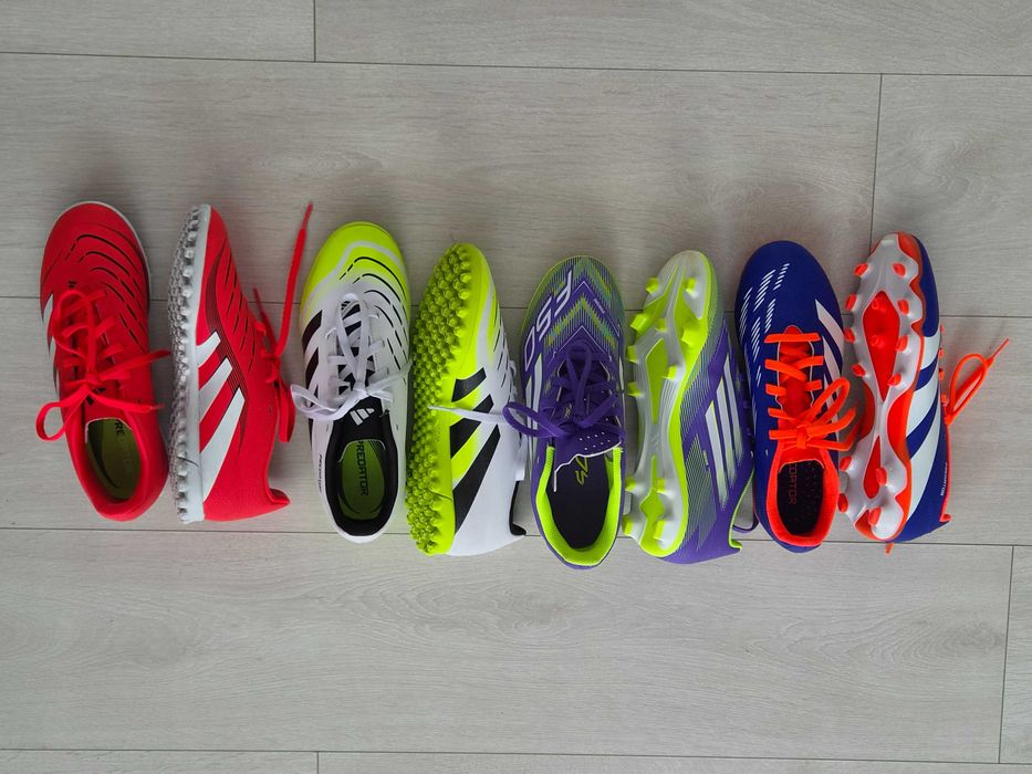4 perechi  Adidas fotbal marimea 37 si 1/3, gazon si teren sintetic