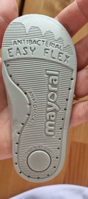 Бебешки обувки за момиче  Mayoral