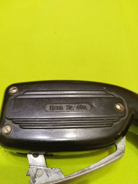 Продавам стар фенер