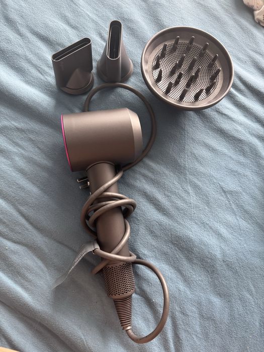 Dyson supersonic с 3 насадками оригинал
