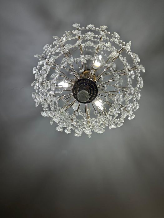 Люстра на 20 кв:м