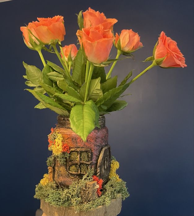 Vaza decorata manual