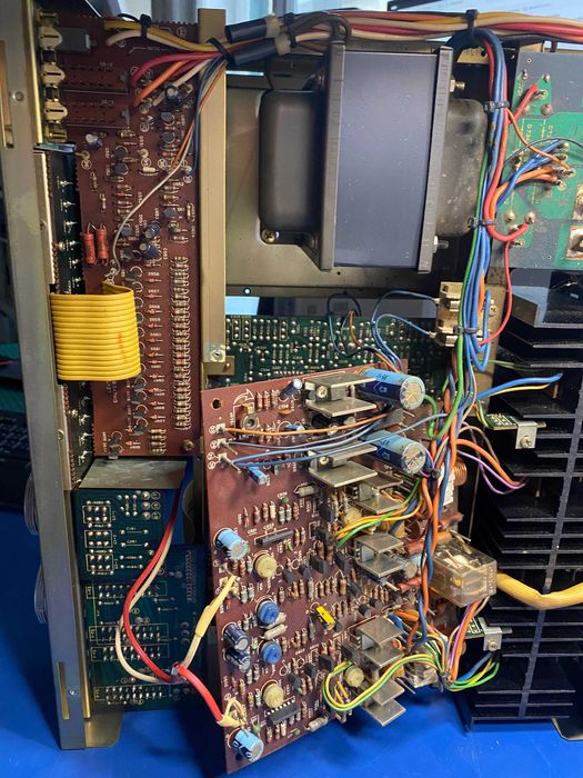 Reparatii audio Timisoara service electronice vintage amplificator