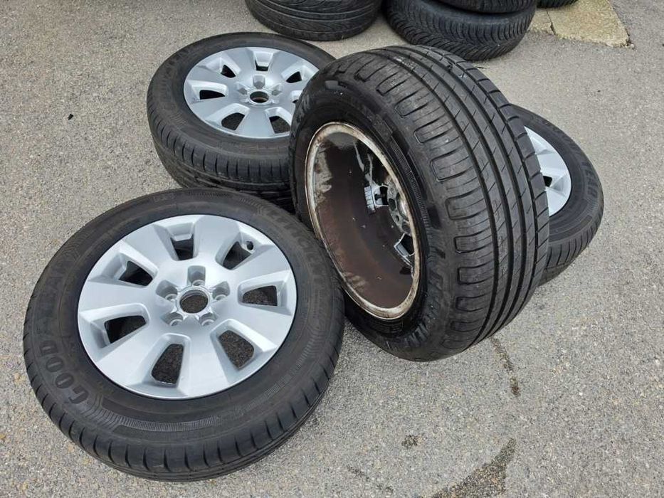4 бр. Летни гуми 225/60 R16 с алуминиеви джанти 5x112 Audi VW Seat Skoda